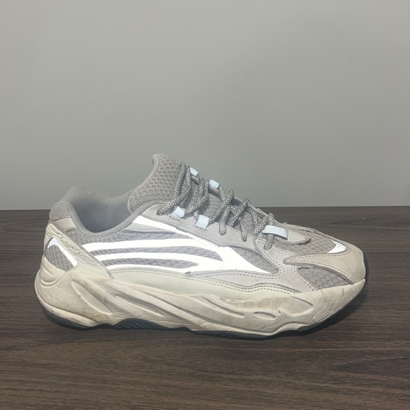 COPY - Adidas Yeezy Boost 700 V2 “static” main image 4